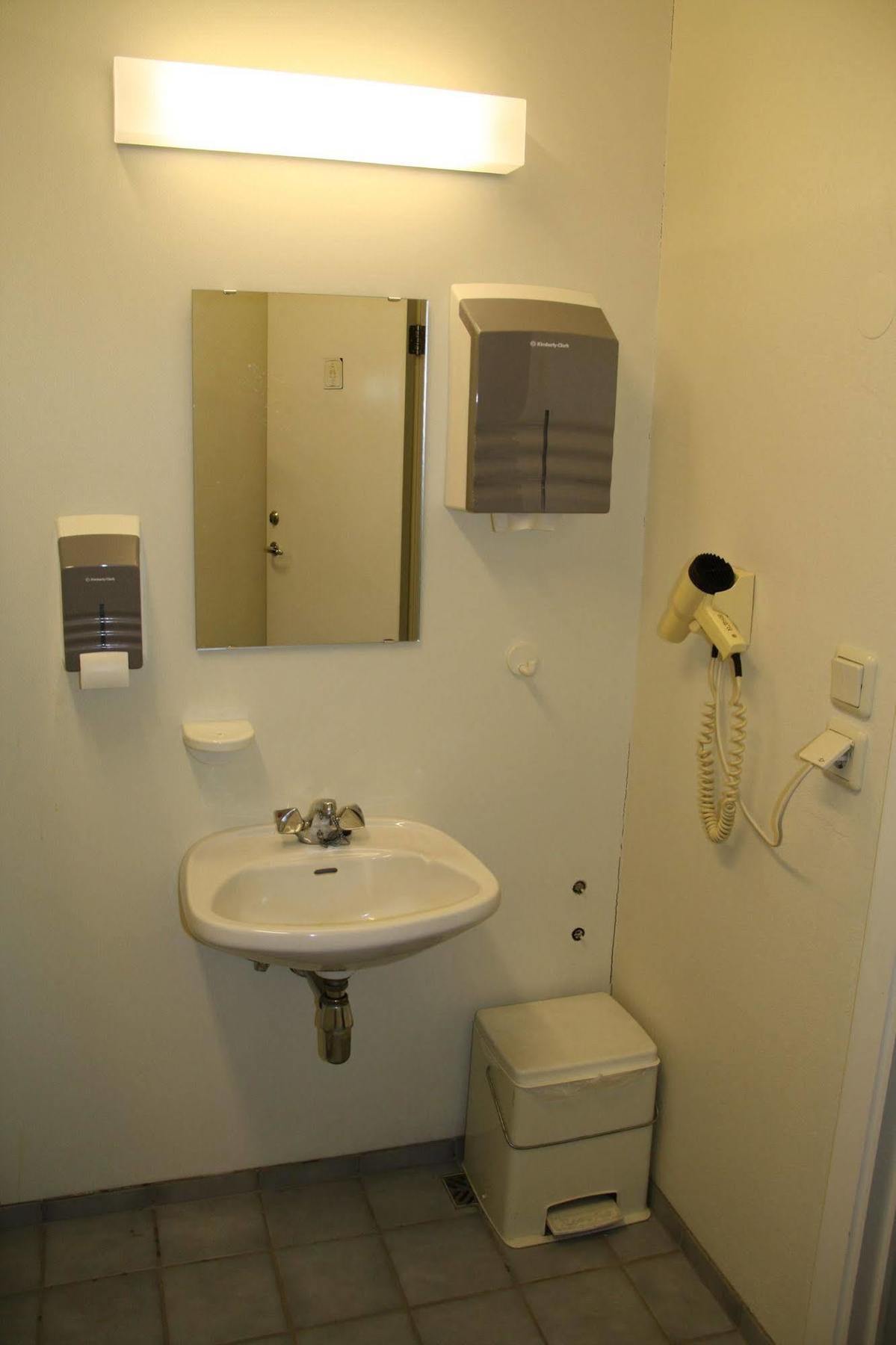 Reykjanes Hostel Ngoại thất bức ảnh